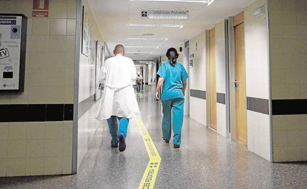 Médicos de Primaria alertan del «absoluto descontrol» del virus