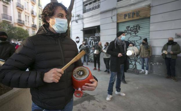 Imagen de la cacerolada en Valencia