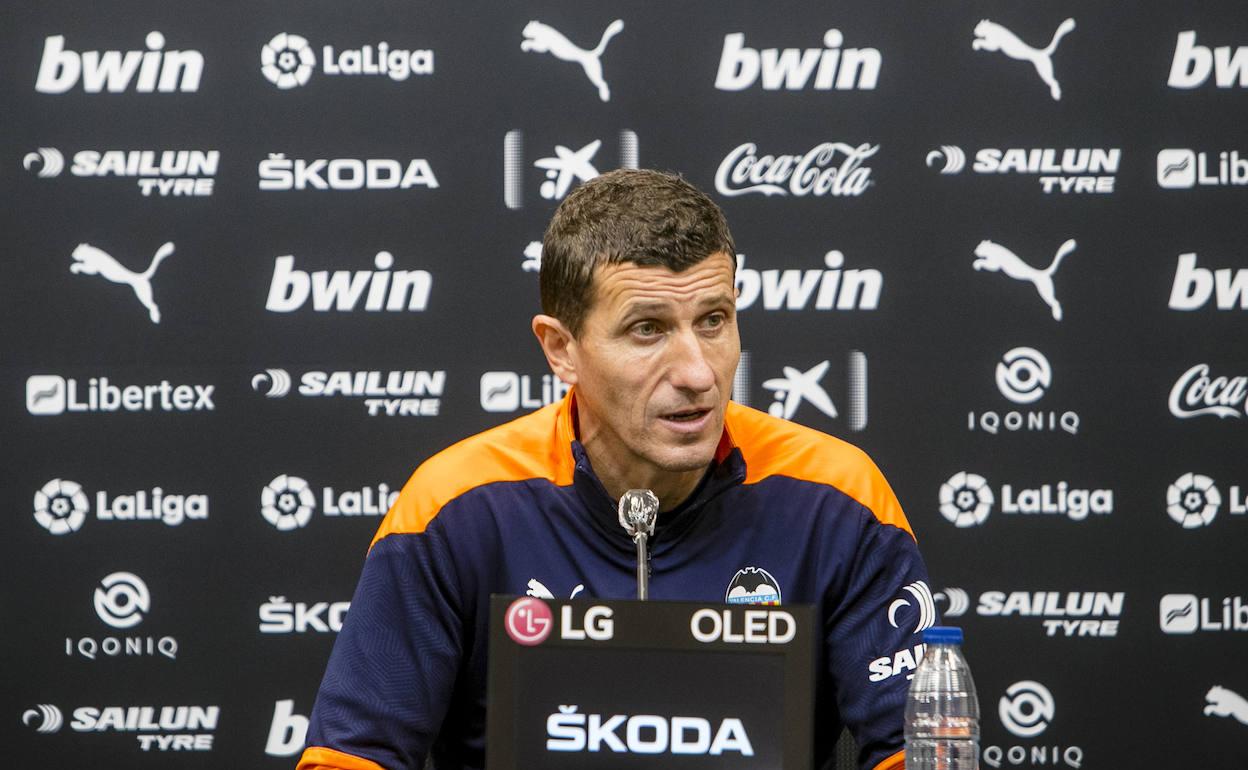 Javi Gracia, en rueda de prensa telemática en la ciudad deportiva de Paterna. 