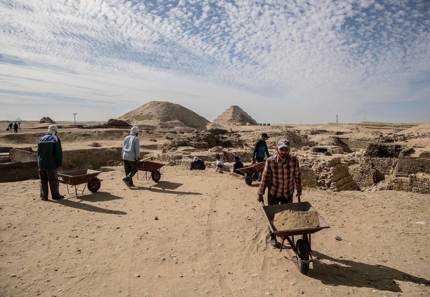 Egipto muestra los nuevos «grandes descubrimientos» de la necrópolis de Saqqara