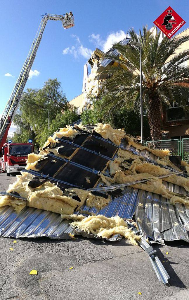 Fotos: &#039;Hortensia&#039; obliga a cerrar parques, jardines y cementerios y provoca incidentes debido a las fuertes rachas de viento