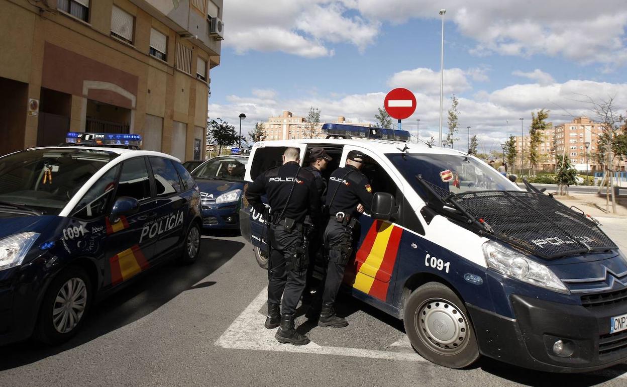 La Policía Nacional detuvo al presunto agresor esa misma noche. 