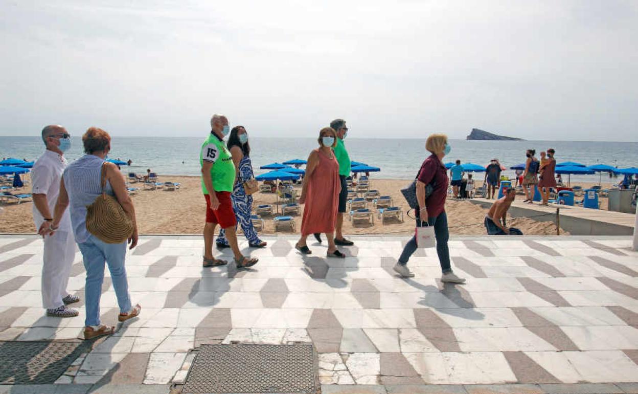 Pensionistas en Benidorm.