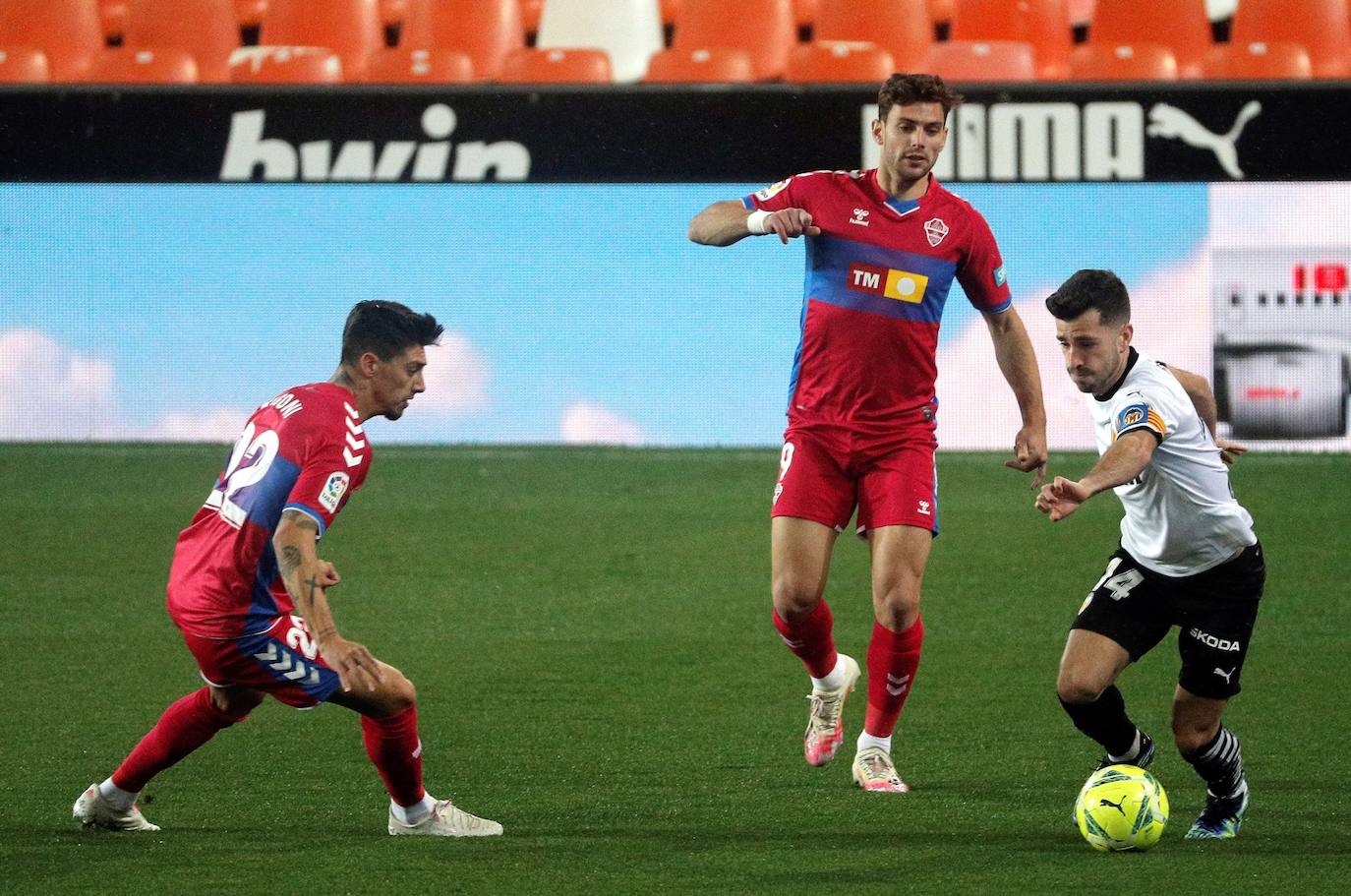 Fotos: Partido: Valencia CF - Elche