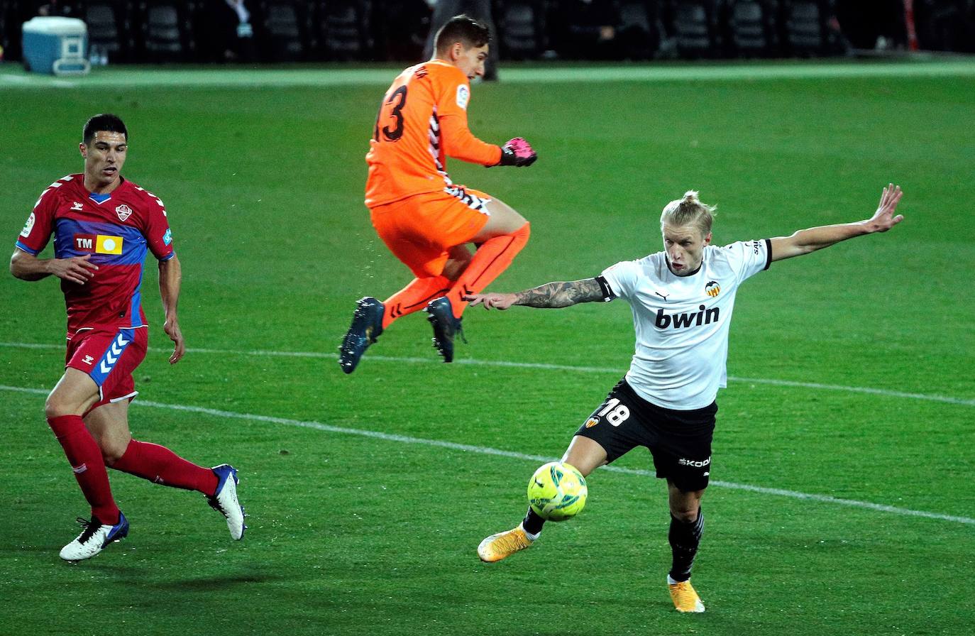 Fotos: Partido: Valencia CF - Elche