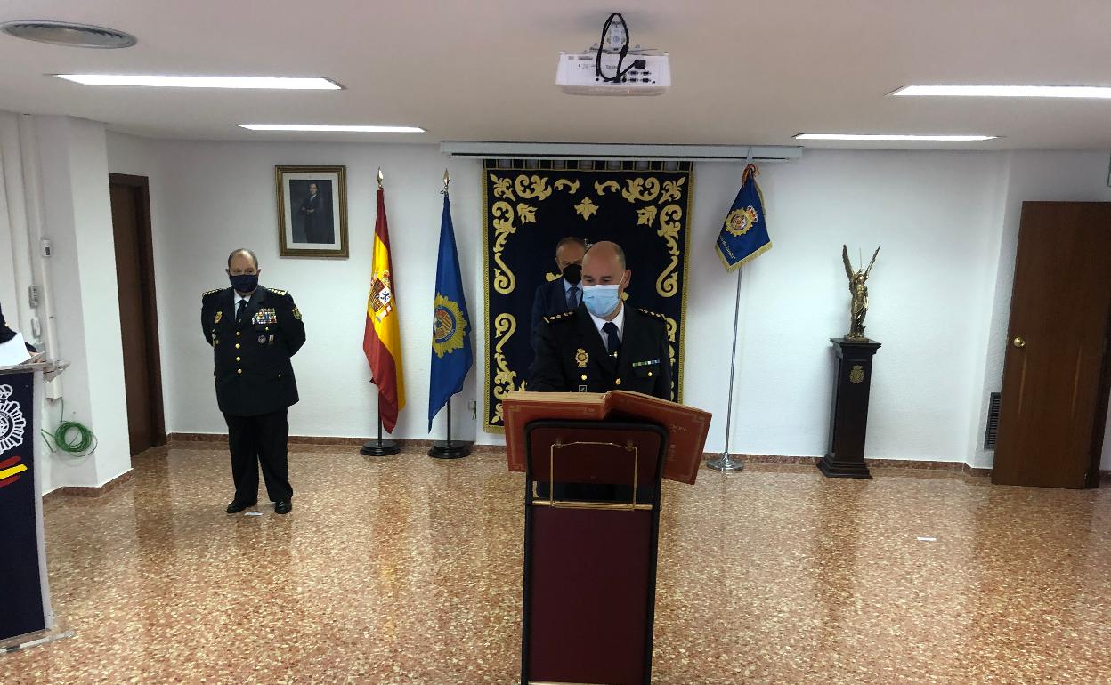 Fernando Ascaso, durante su toma de posesión en Gandia. 