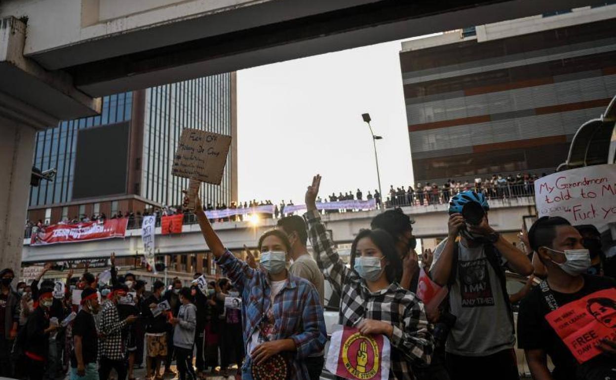 Protestas en Myanmar contra el golpe de Estado.