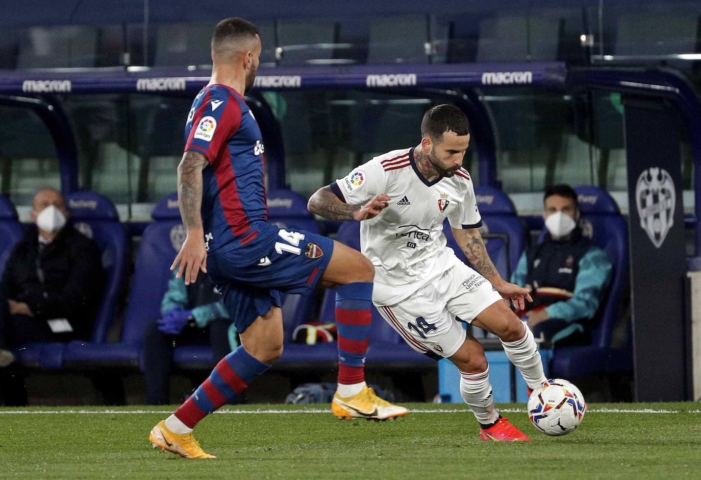 Fotos: El Levante - Osasuna, en imágenes