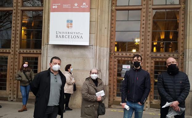 José Antonio, Adrián, Ana y Marvin, a los que han han llamado para formar parte de una mesa electoral.