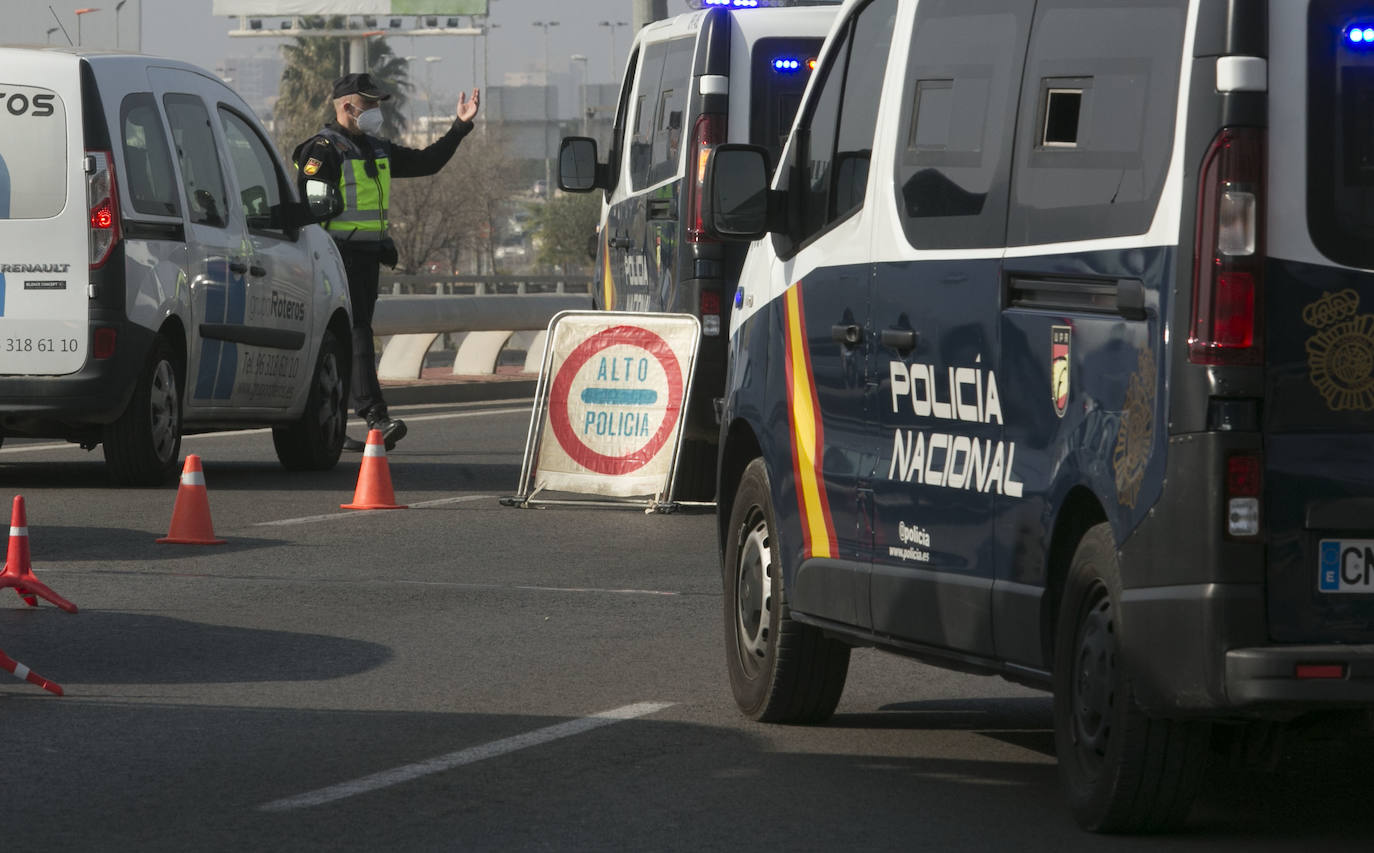 Fotos: Valencia se cierra por cuarto fin de semana consecutivo debido a las restricciones