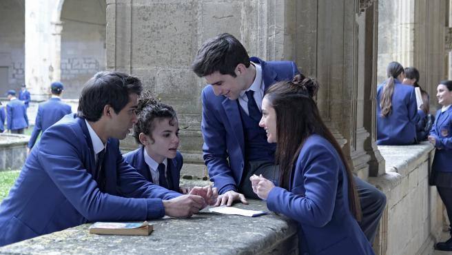 9. 'El internado: Las Cumbres' - Amazon Prime. 'El Internado' vuelve renovado con el sello de Atresmedia para Amazon y nuevos personajes tanto entre sus alumnos.