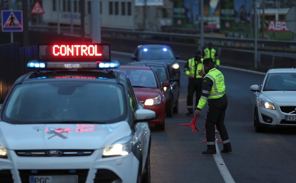 La Guardia Civil, en un control de carretera