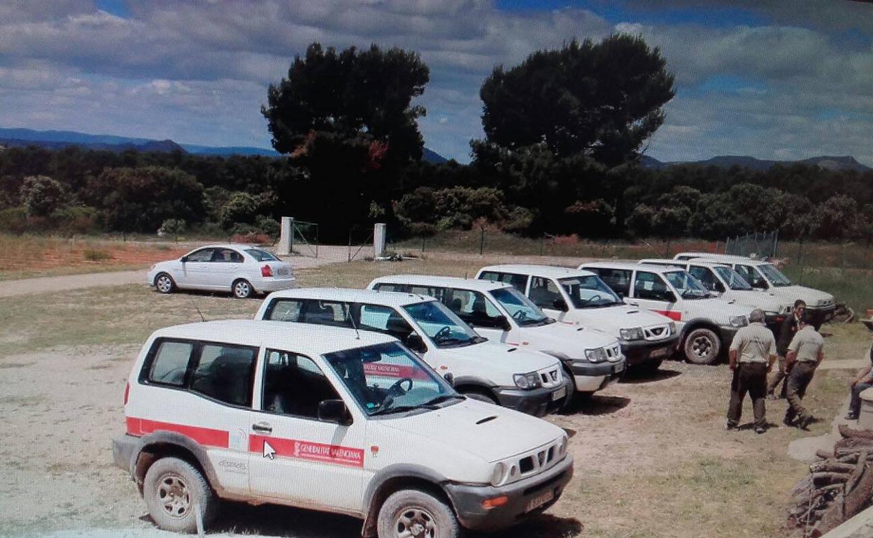 Vehículos de los agentes medioambientales con centenares de miles de kilómetros. 