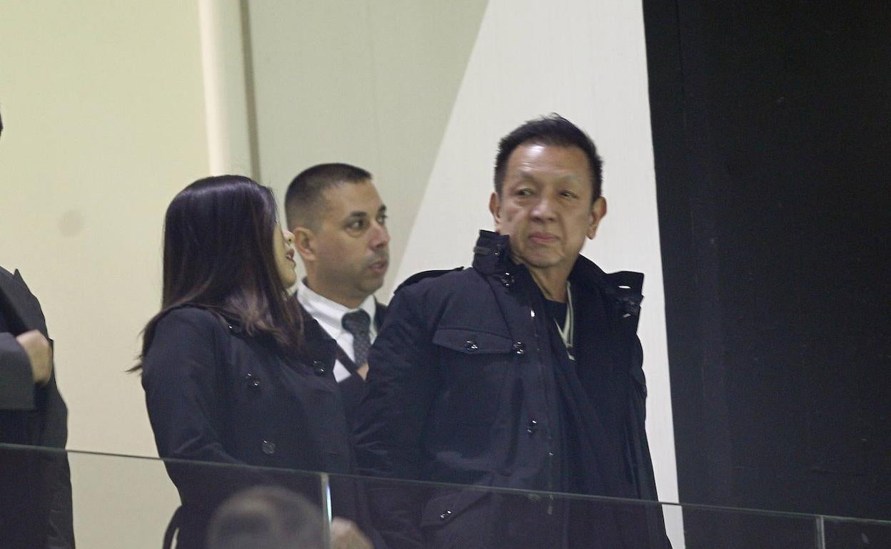 Peter Lim, en el palco de Mestalla.