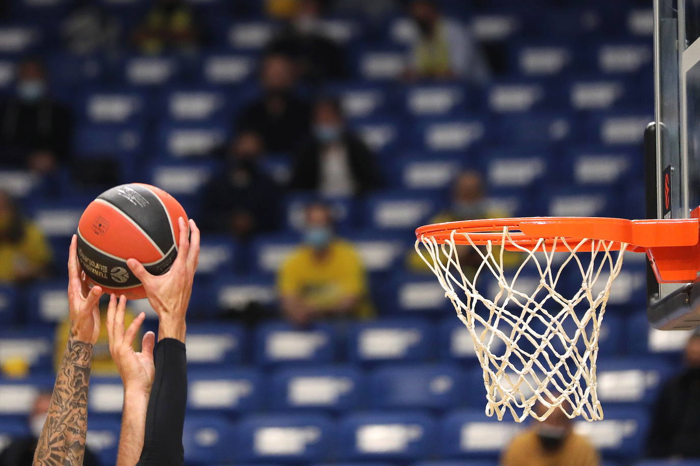 Fotos: Las mejores imágenes del Maccabi Tel Aviv-Valencia Basket