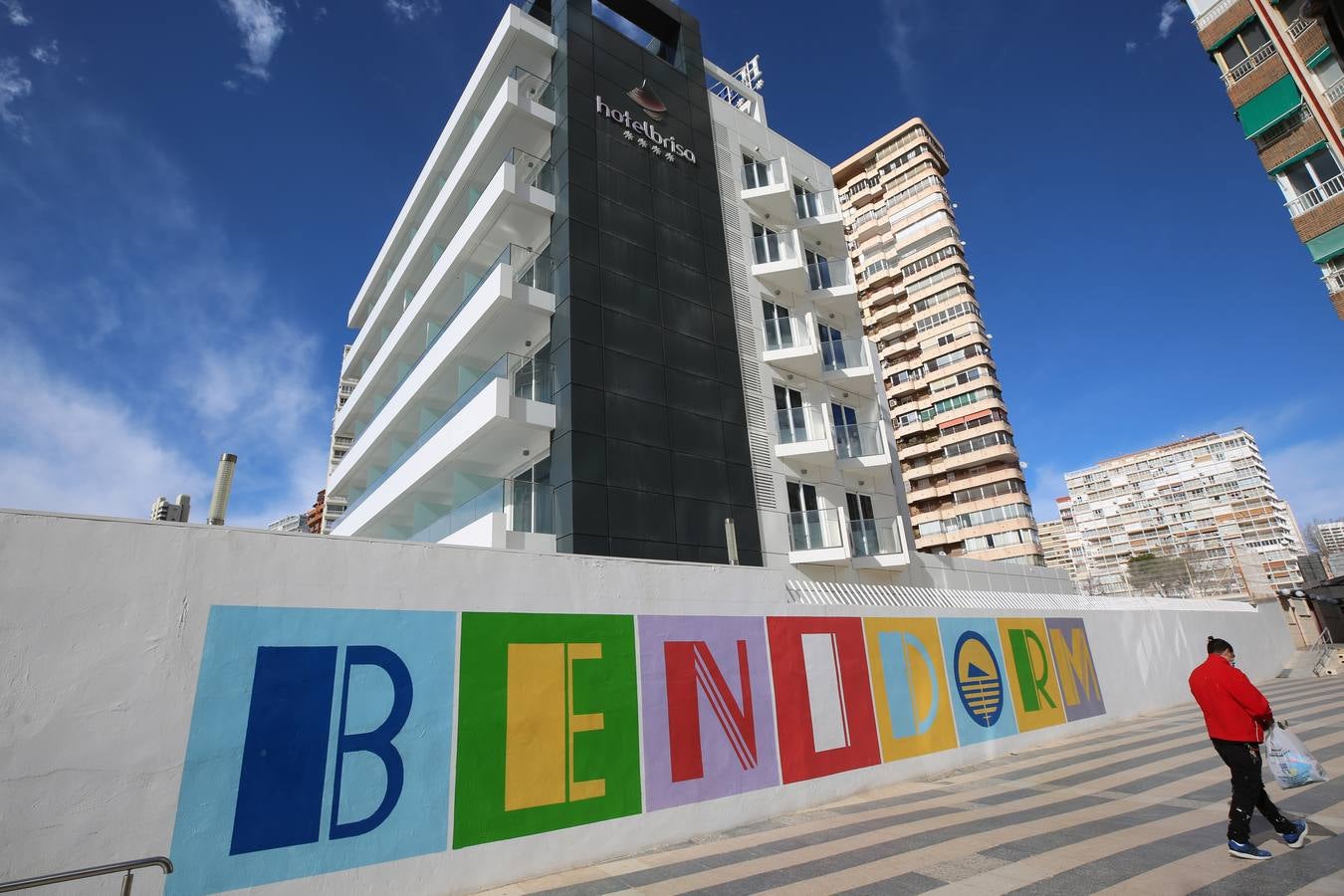 Hoteles vacíos en Benidorm. 