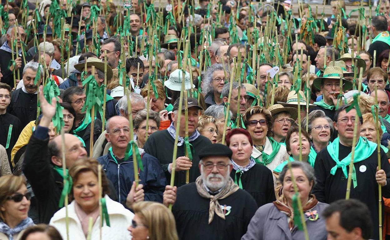 Imagen de archivo de una multitudinaria Romeria de les Canyes. 