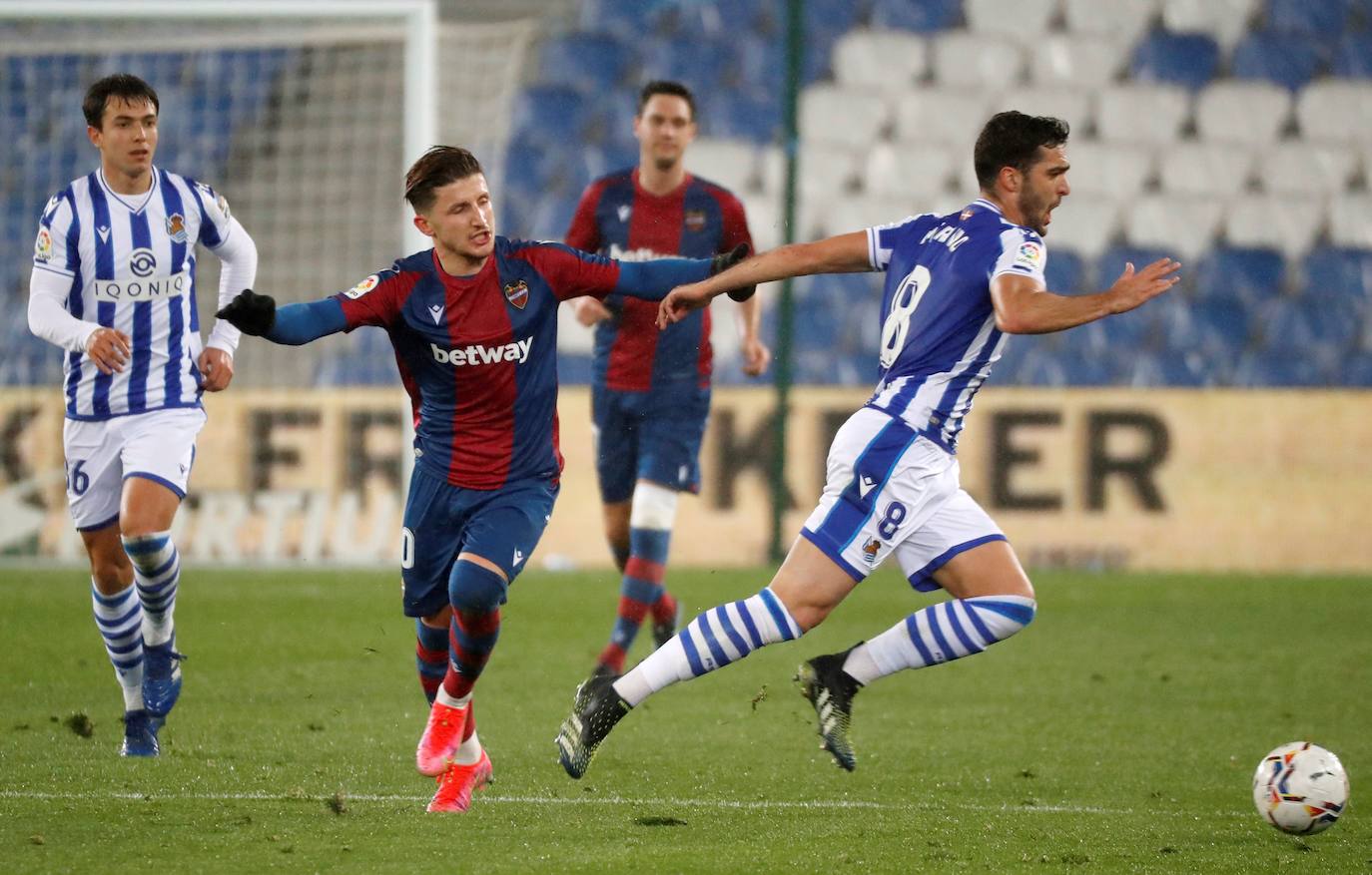 Fotos: Las mejores imágenes del Real Sociedad-Levante UD