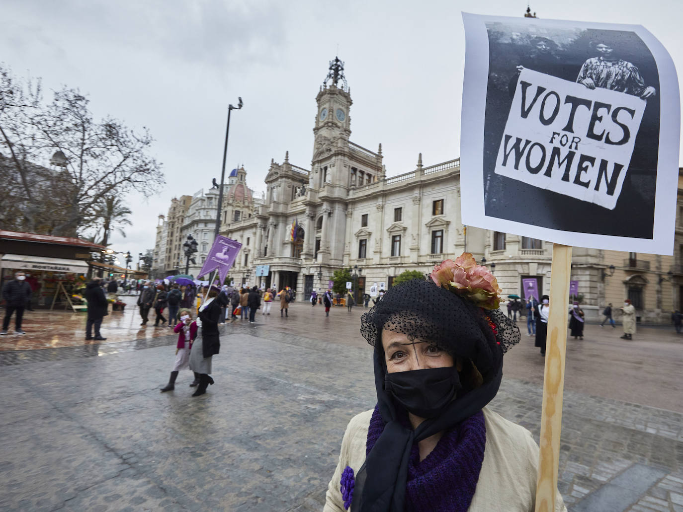 Uno de los actos en la Plaza del Ayuntamiento de Valencia