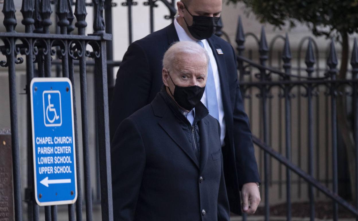 El presidente de EE UU, Joe Biden, con mascarilla el pasado sabádo a la salida de una iglesia en Washington.