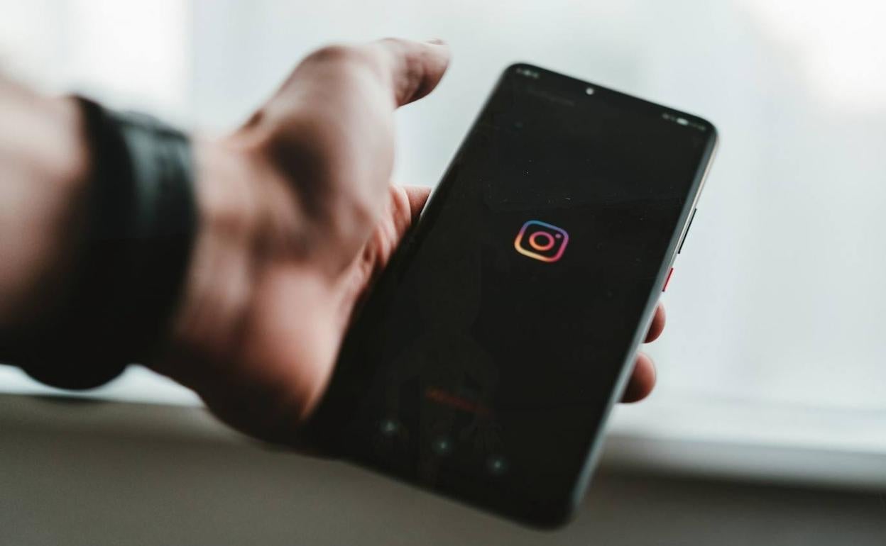 Instagram impide que adultos envíen mensajes directos a menores de 18 años