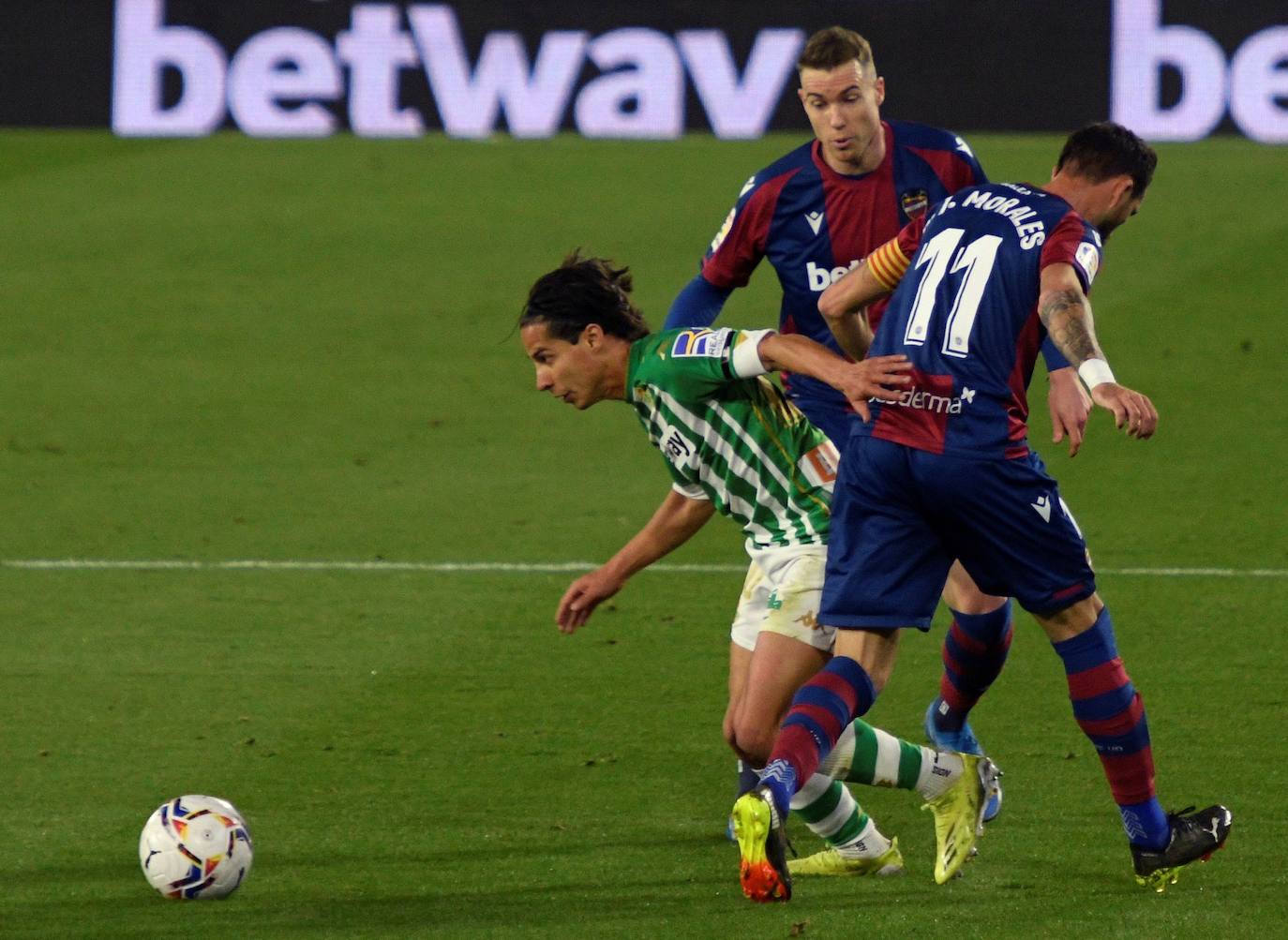 Fotos: Las mejores imágenes del Real Betis - Levante UD