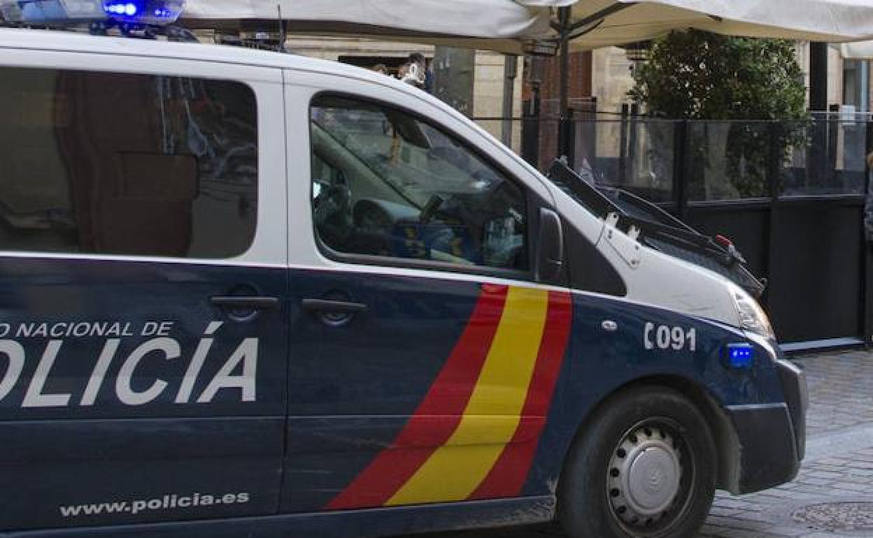 Un coche de la Policía Nacional, en una imagen de archivo. 