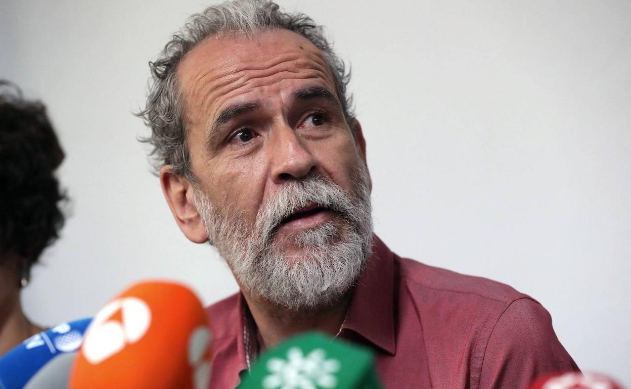 El actor Willy Toledo en una comparecencia ante la prensa. 