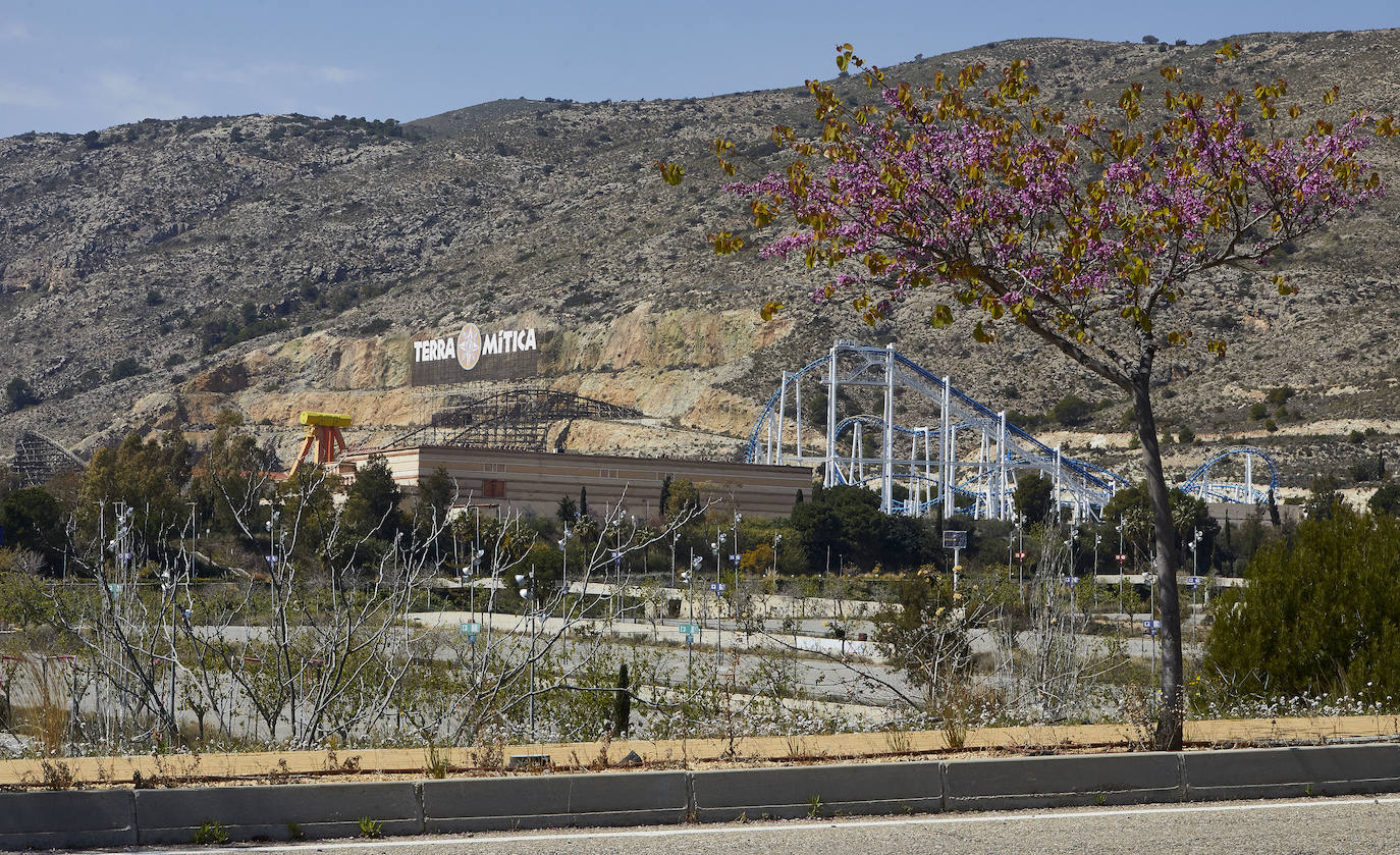 El parque temático lleva ya más de un año cerrado por la pandemia y con sus trabajadores en ERTE. En 2020 cumplió dos décadas en las que el sueño inicial se ha complicado