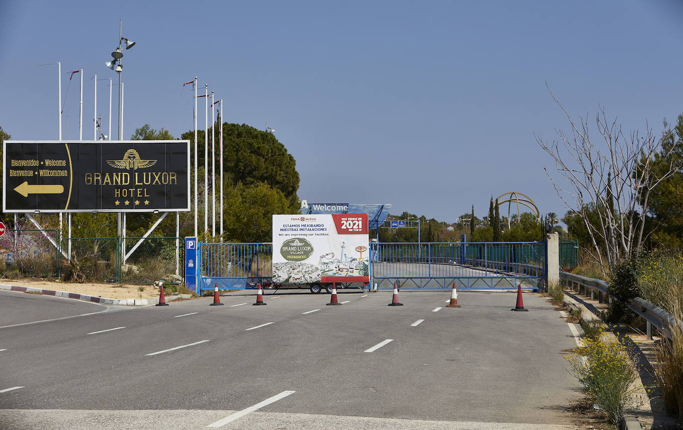 El parque temático lleva ya más de un año cerrado por la pandemia y con sus trabajadores en ERTE. En 2020 cumplió dos décadas en las que el sueño inicial se ha complicado