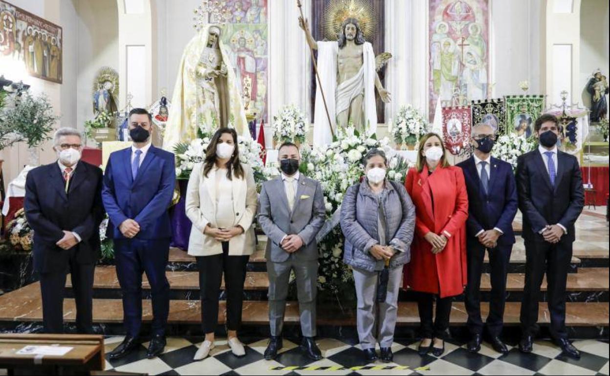 Una ofrenda de Domingo de Resurrección a cubierto