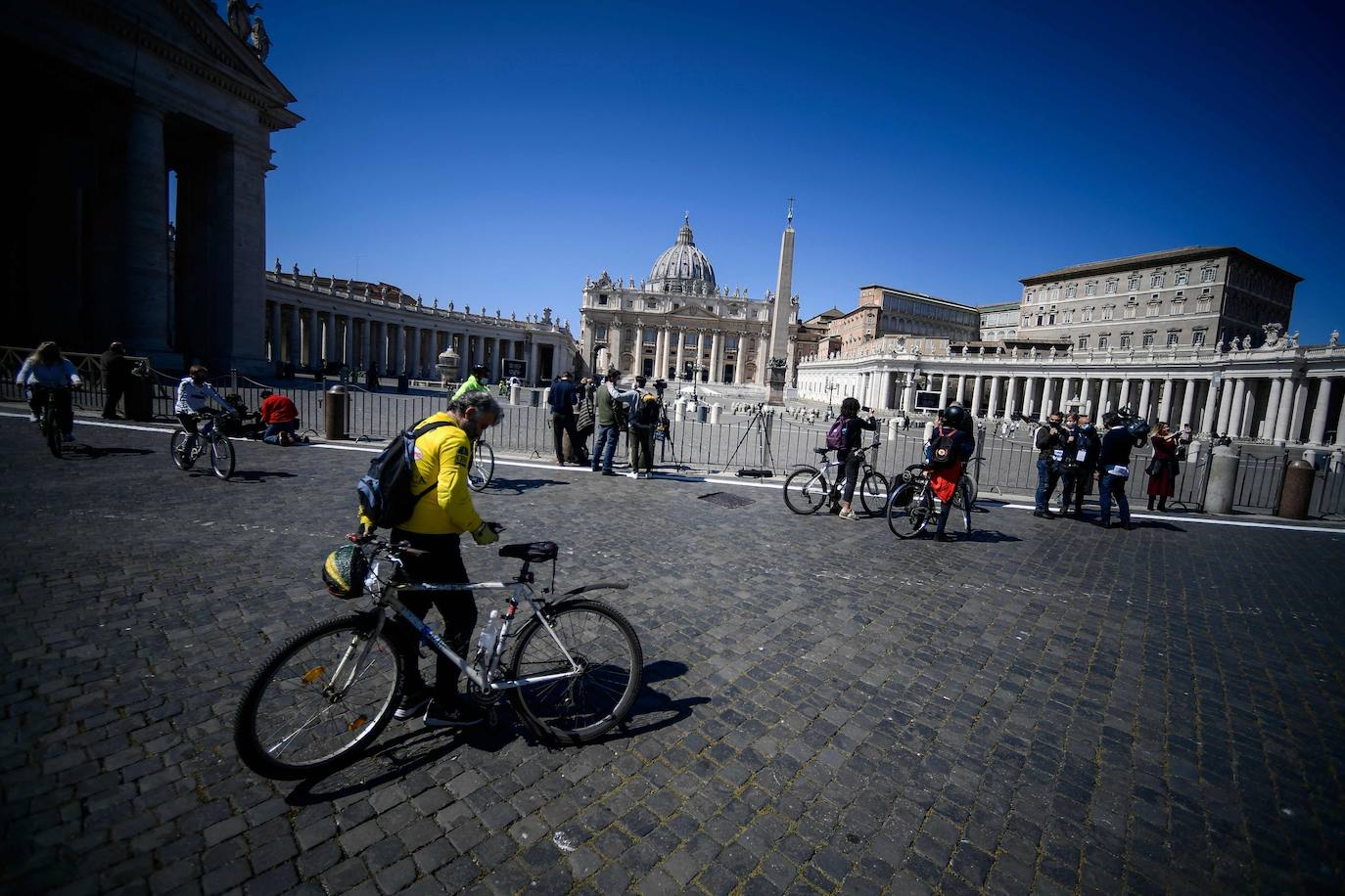 Vaticano: Una Pascua marcada por la pandemia que se celebra en todo el mundo