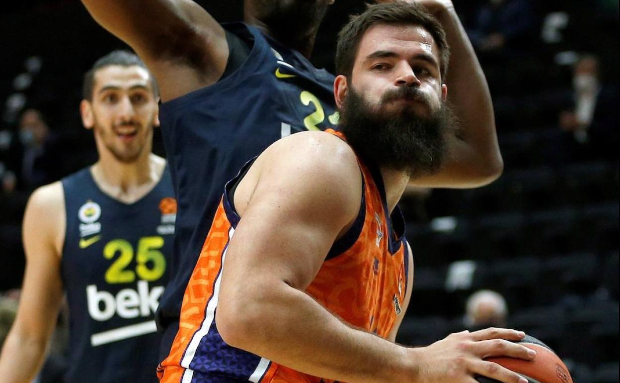 El captián Bojan Dubljevic, uno de los pilares del Valencia Basket. 