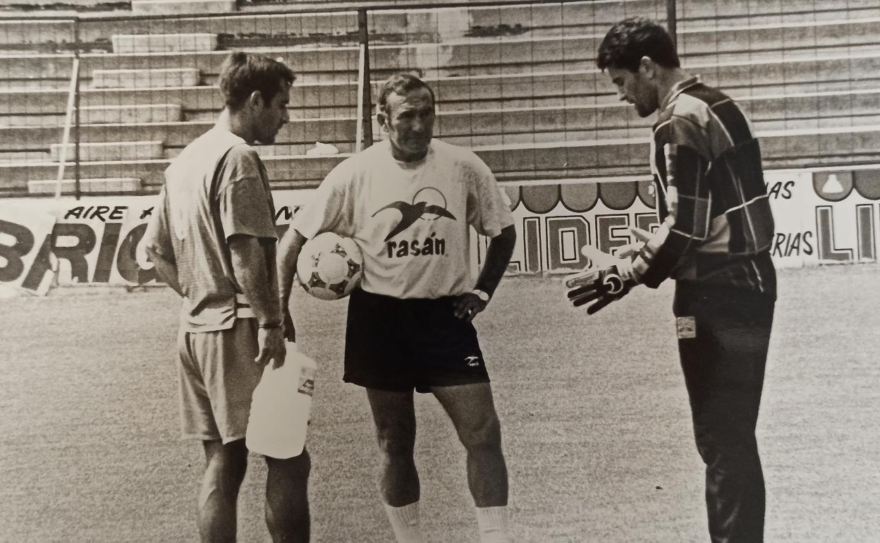 Antonio Calpe, durante su etapa como ayudante entrenador.