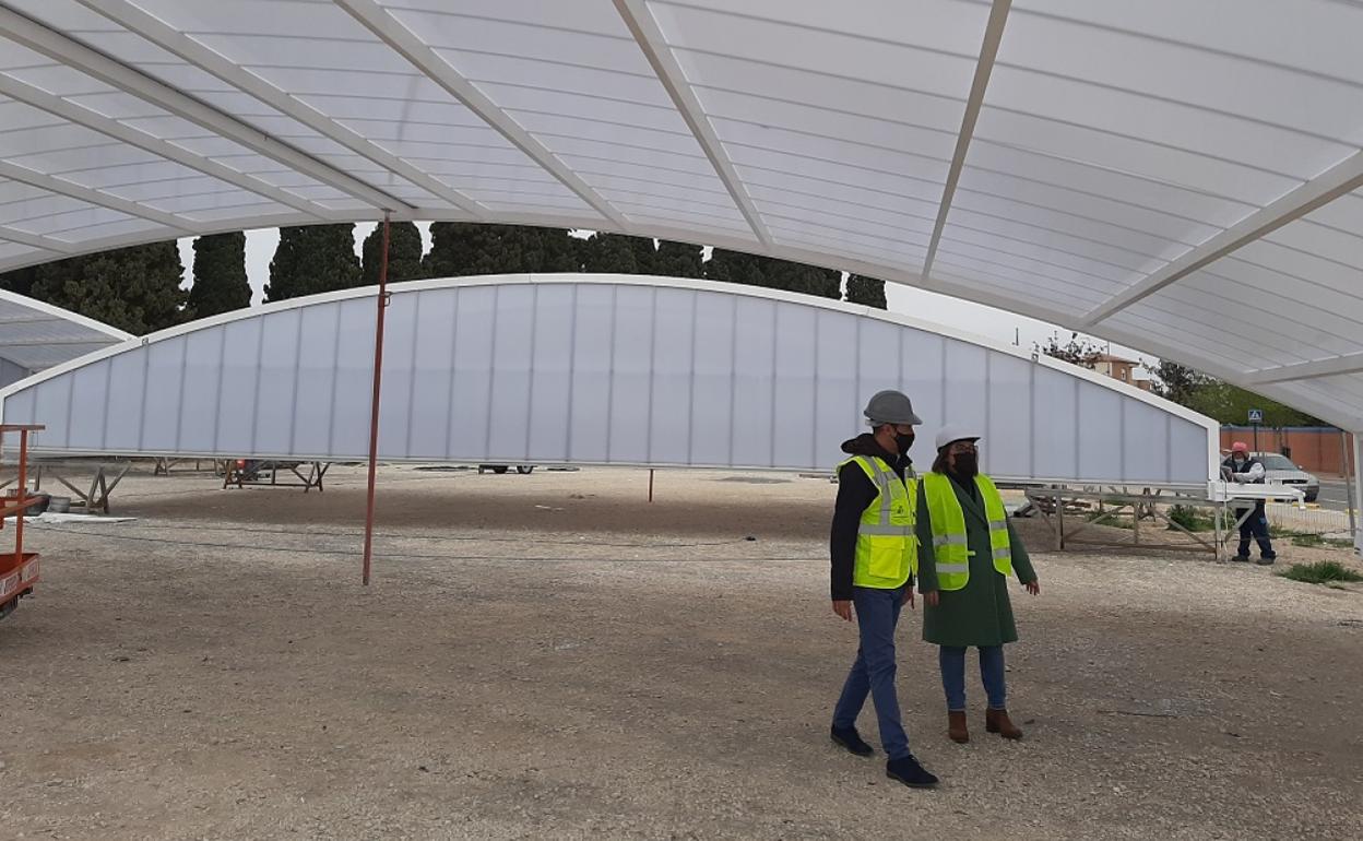 La cubierta de la piscina ha sido sometida a un intenso trabajo de restauración.  