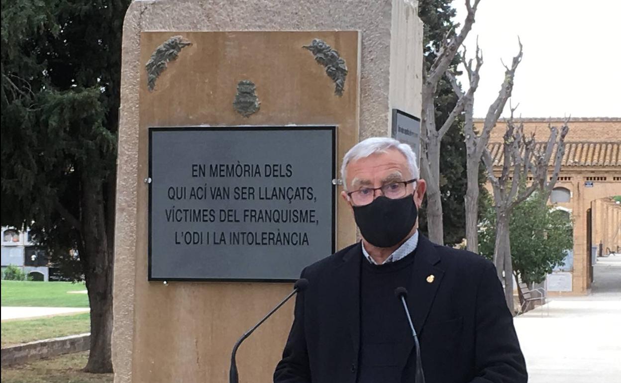 Acto de presentación del nuevo monumento, esta mañana. 