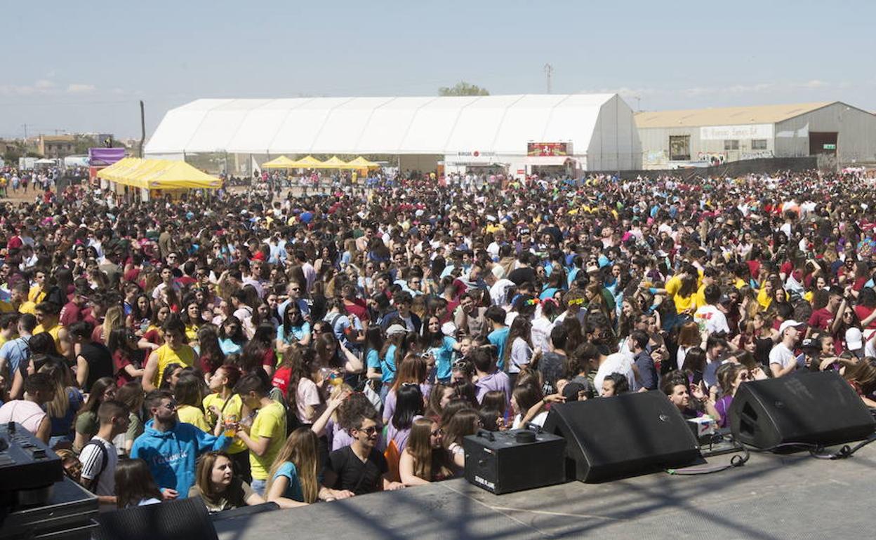 Paellas universitarias celebradas en 2019 en la Punta. 