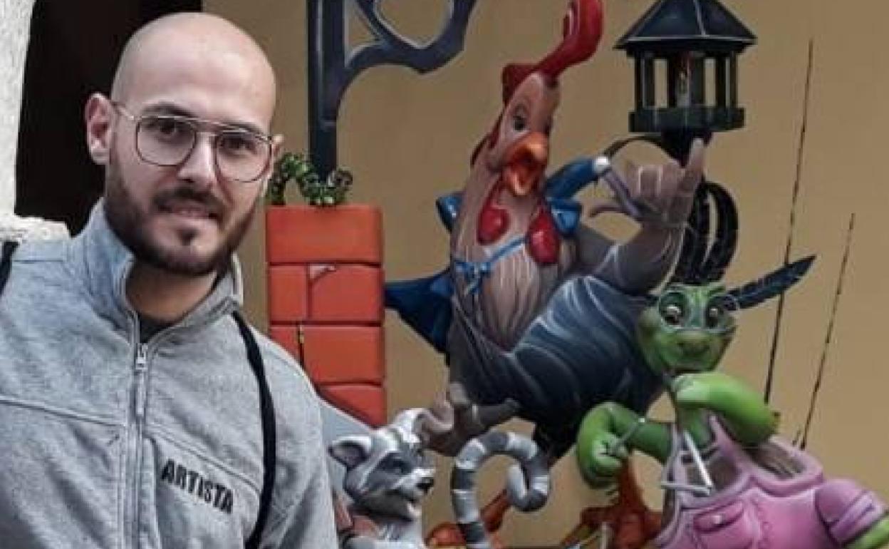 El artista fallero de Catarroja, Miguel Micó. 