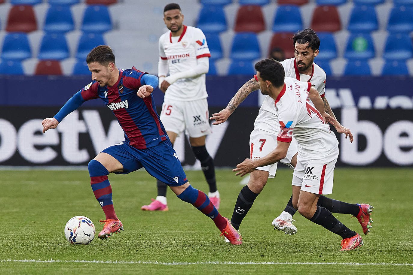 Fotos: Las mejores imágenes del Levante UD-Sevilla FC