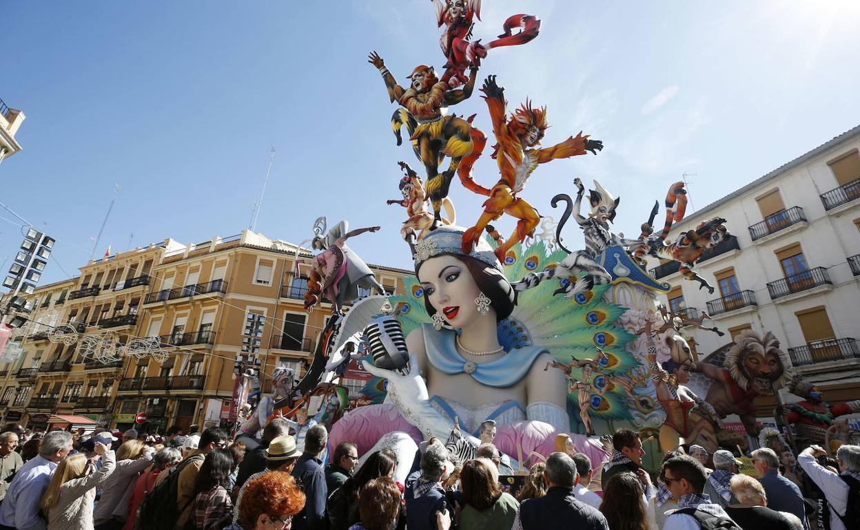 Chinatown Valencia | La falla Convento se suma al movimiento vecinal contrario a los arcos chinos