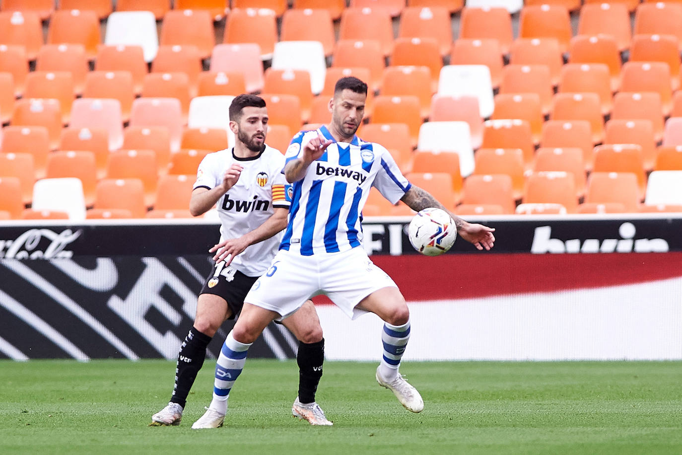 Fotos: Las mejores imágenes del Valencia CF-Deportivo Alavés