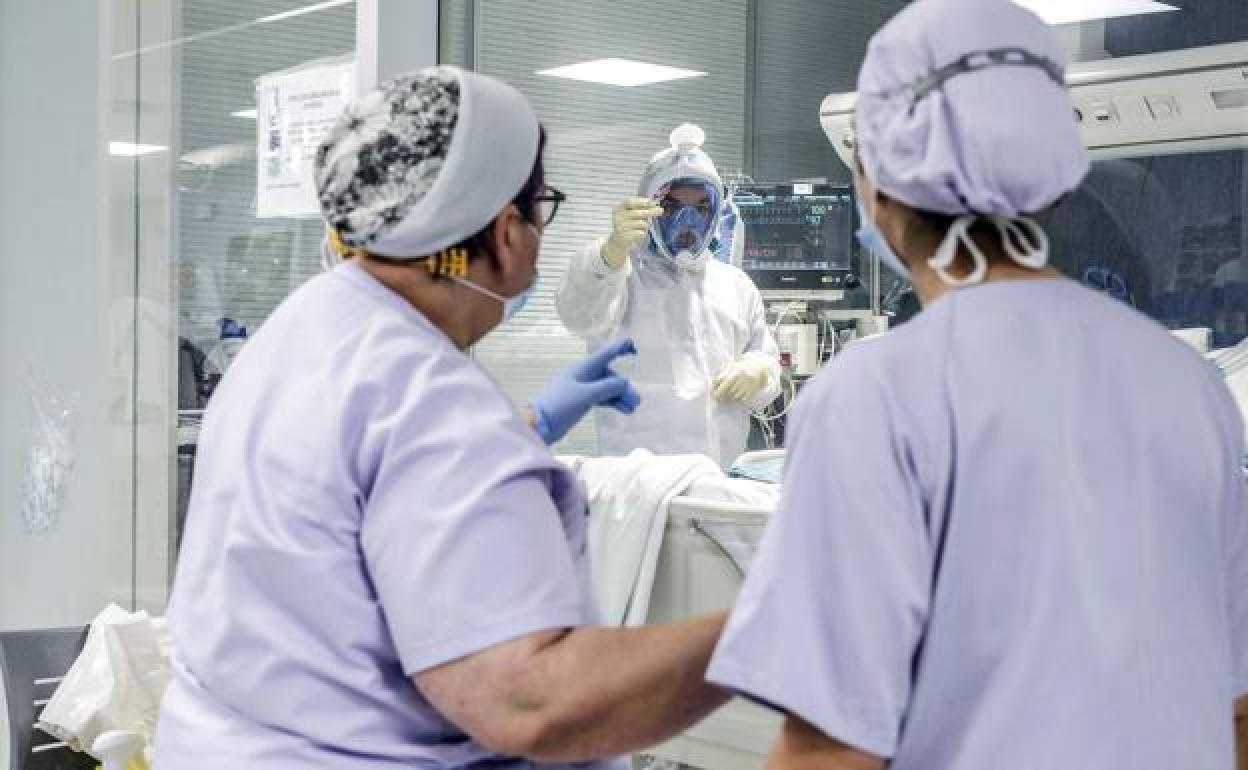 Sanitarios de un hospital valenciano.