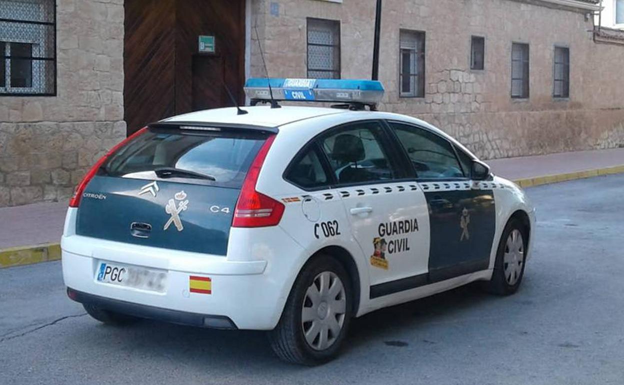 Un coche de la Guardia Civil, en una imagen de archivo.