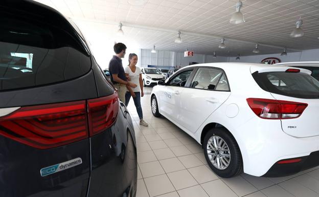 Entra en vigor hoy una nueva etiqueta que afecta a uno de los elementos más importantes de los coches