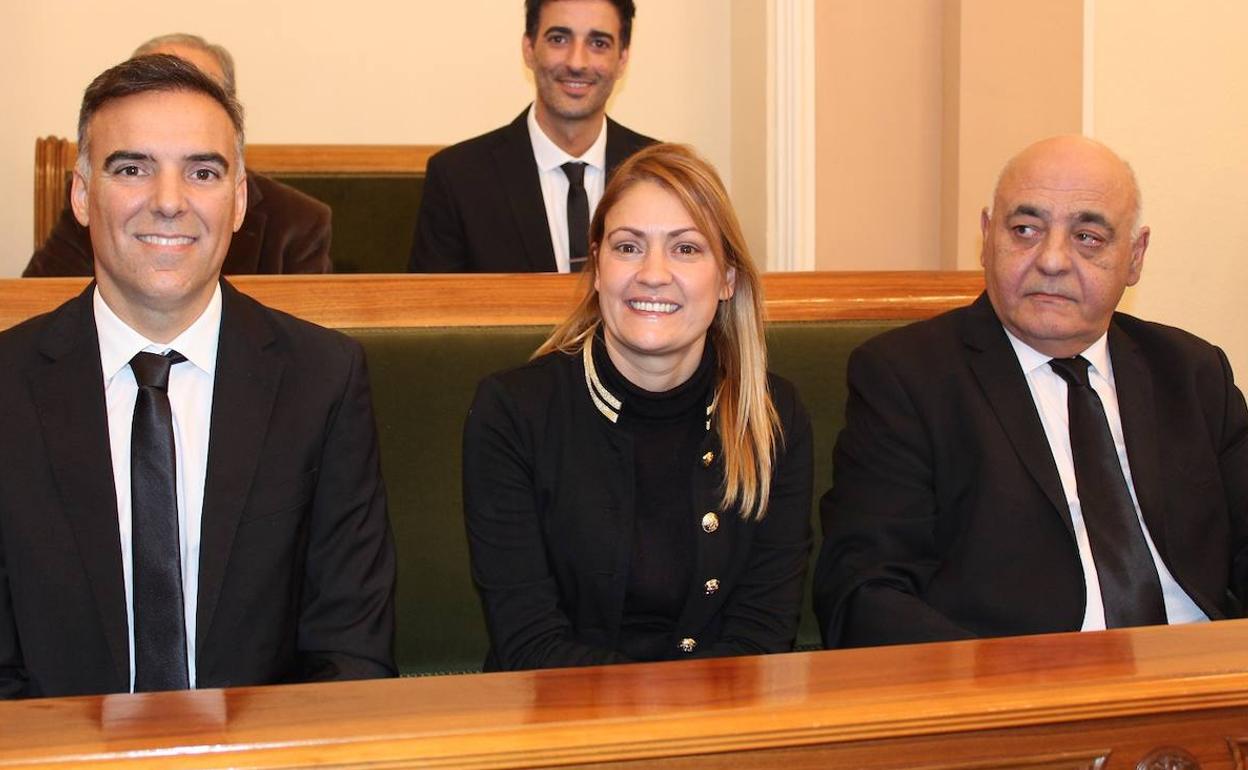 Paula Archelós, junto a sus compañeros de Ciudadanos.