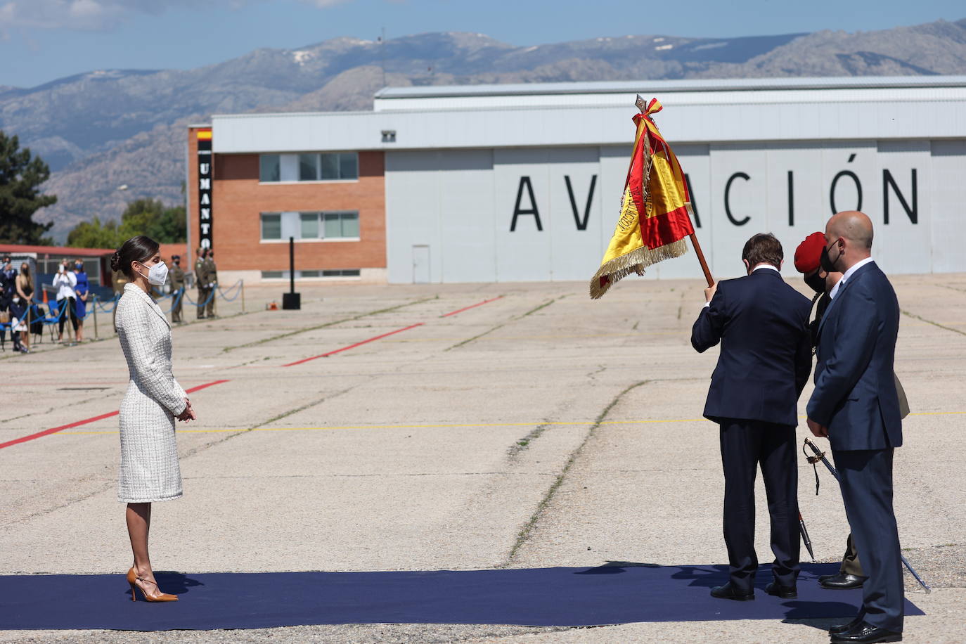 Fotos: La Reina Letizia, espectacular con el vestido del bautizo de la Princesa Leonor