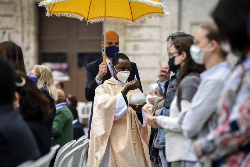 Missa d'Infants y traslado de la Virgen en Valencia