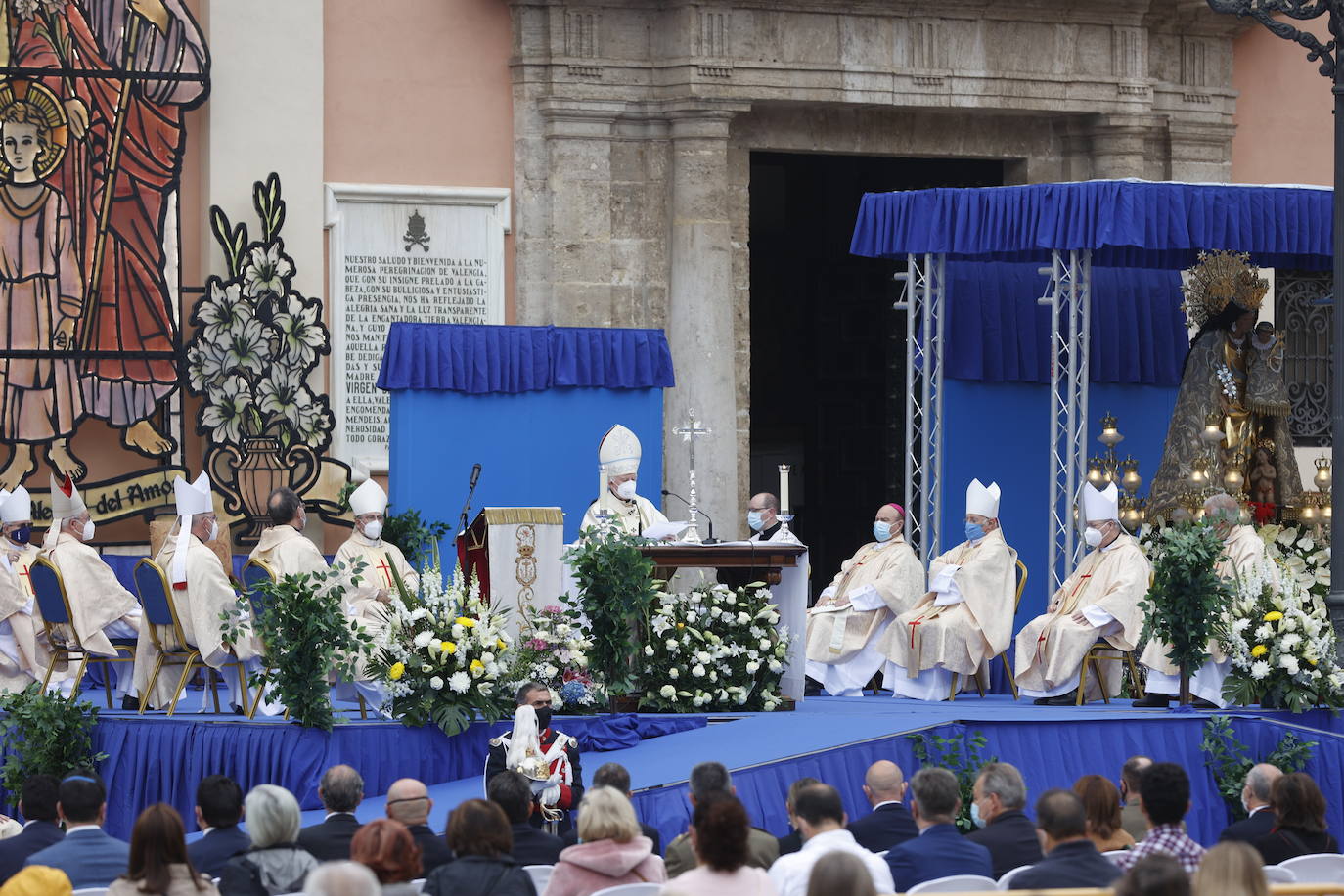 Missa d'Infants y traslado de la Virgen en Valencia