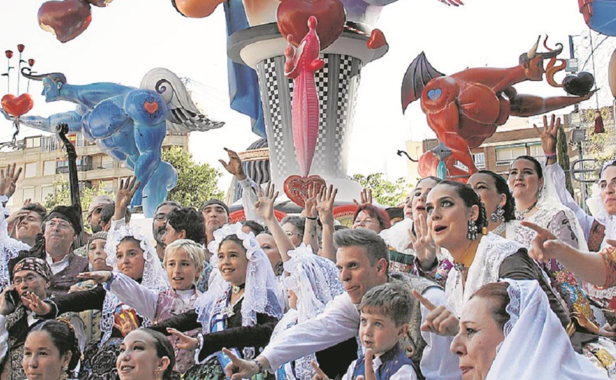 Los festeros decidirán en una consulta sobre las Hogueras de San Juan. 