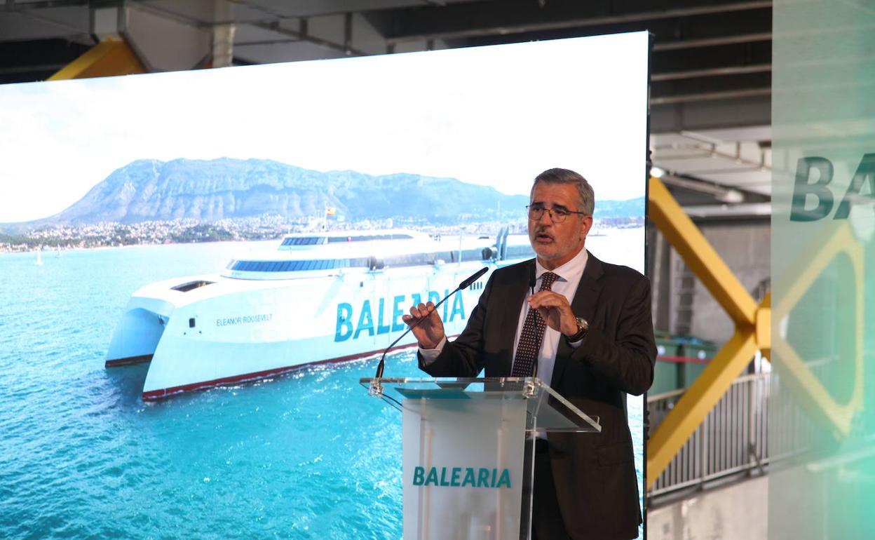 Adolfo Utor, presidente de Baleària, durante la presentación del 'Eleanor Roosevelt' en Dénia. 